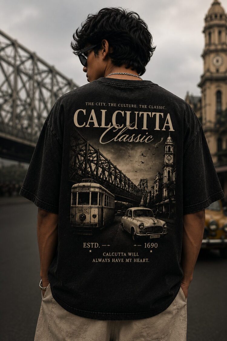 Calcutta Classic Oversized Black T-Shirt